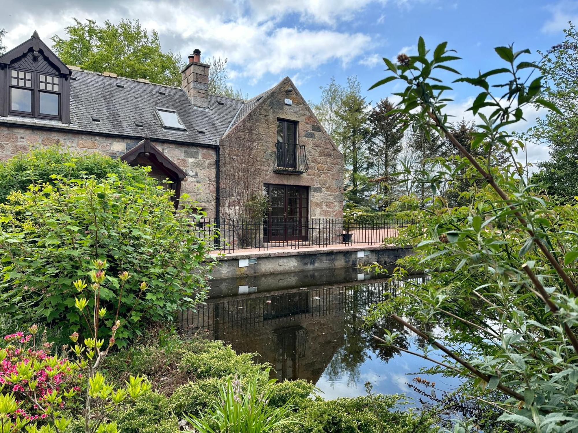 Awakening Alchemy Retreat Centre Bed & Breakfast Inverurie Ngoại thất bức ảnh